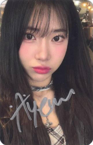 Signed photocard of Ayeon staring into the camera