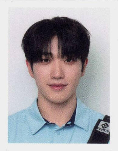 Small ID picture of Dann in archery gear