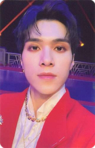 Photocard of Hendery wearing a red suit and staring into the camera