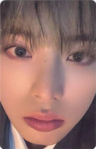 Photocard of Harua closeup to the camera
